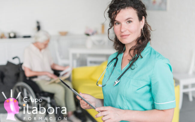 Curso de Auxiliar de Geriatría Curso de Auxiliar de Geriatría